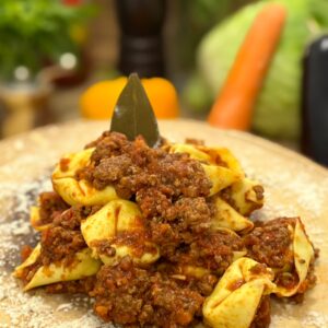 Agnolotti di carne con ragú (precio por ración)