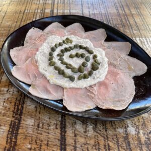 Vitello tonnato (precio por ración)