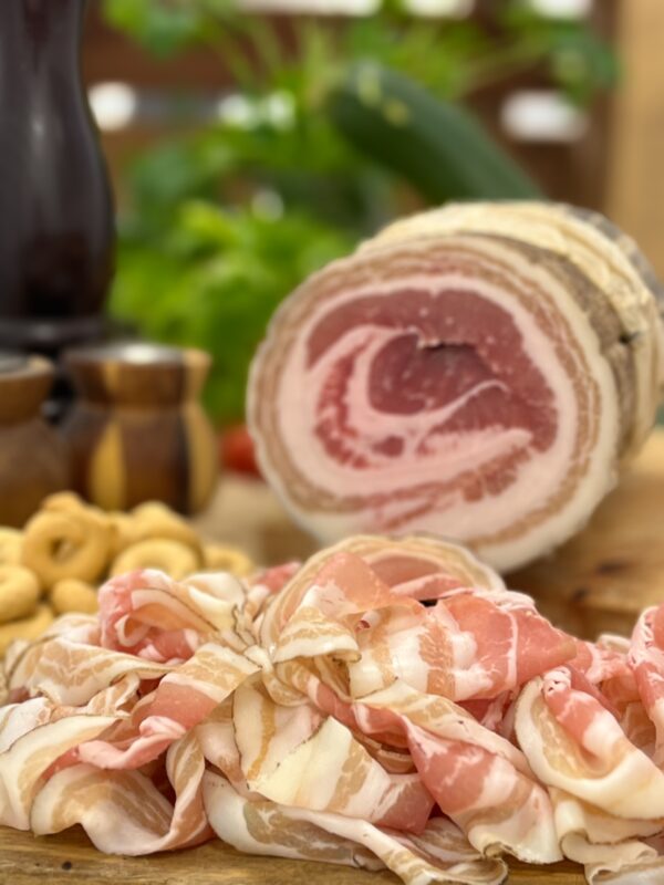 Pancetta Arrotolata con Pepe Nero 250 gr/ración