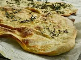 Schiacciata con olio e rosmarino - racion